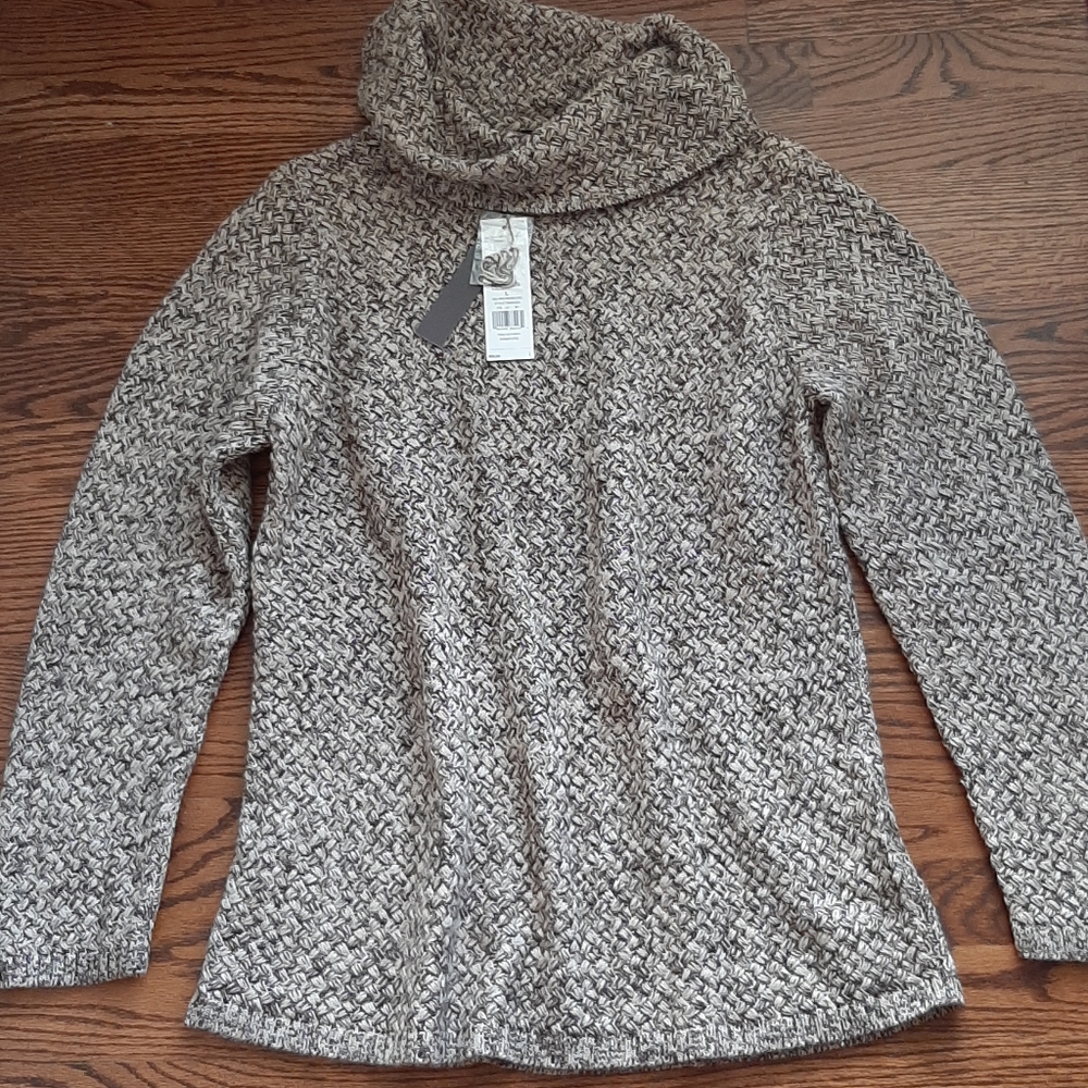 DANA BUCHMAN NWT TAN sweater